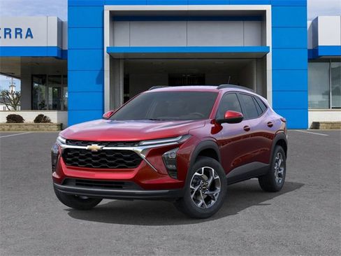 New 2026 Chevrolet Trax LT w/ Driver Confidence Package FWD image 6