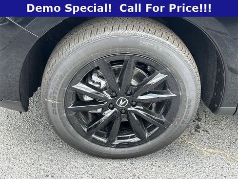 Used 2025 Acura RDX SH-AWD image 11