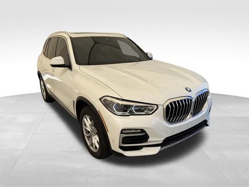 Used 2021 BMW X5 xDrive45e w/ Executive Package 3 AWD/4WD image 5