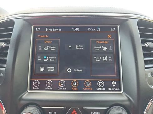 Used 2018 Jeep Grand Cherokee Overland AWD/4WD image 34
