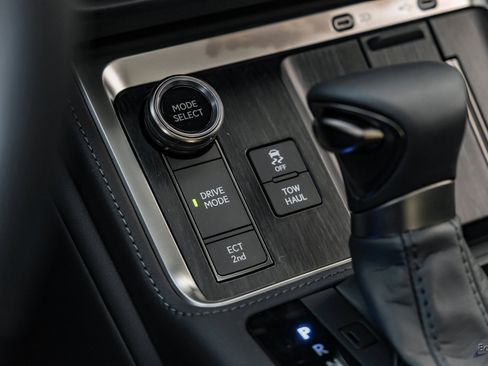 Used 2025 Lexus GX 550 550 Luxury+ HUD Vossen Wheels image 41