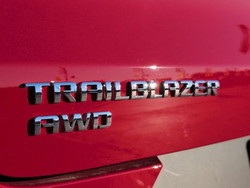 New 2026 Chevrolet TrailBlazer LT w/ Convenience Package AWD/4WD image 11