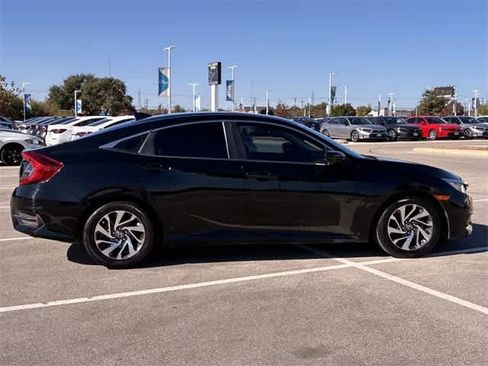 Used 2018 Honda Civic EX image 7