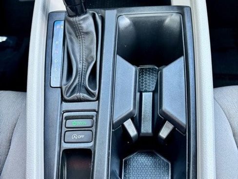 Certified 2025 Honda Accord LX image 17