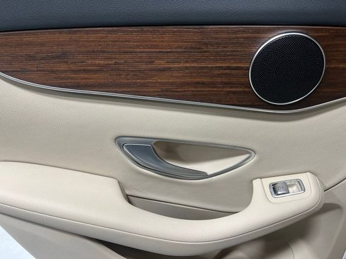 Certified 2022 Mercedes-Benz GLC 300 4MATIC image 24