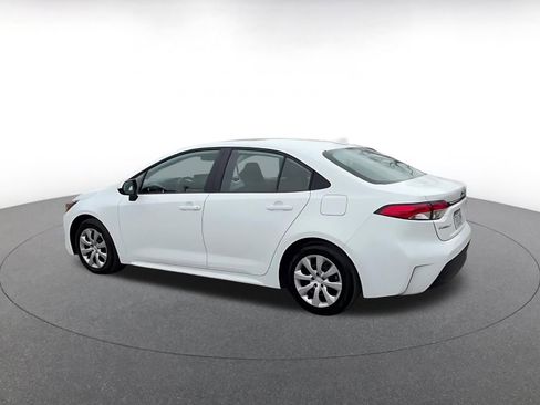 Used 2025 Toyota Corolla LE image 10