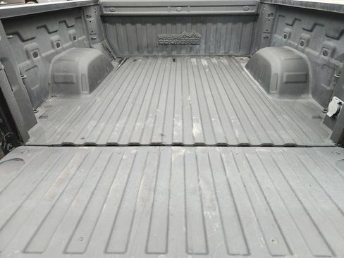 Used 2024 Chevrolet Silverado 1500 High Country AWD/4WD image 32