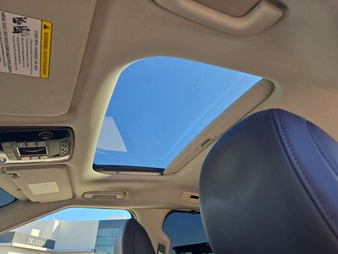 Certified 2025 Kia Carnival SX w/ SX Dark Edition Package image 17