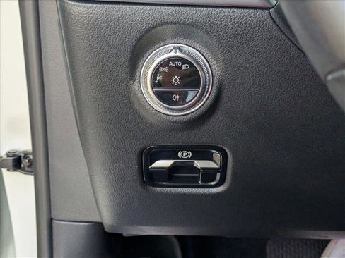 Certified 2024 Mercedes-Benz C 300 Sedan image 10