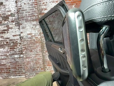 Used 2015 Mercedes-Benz GL 450 4MATIC image 67