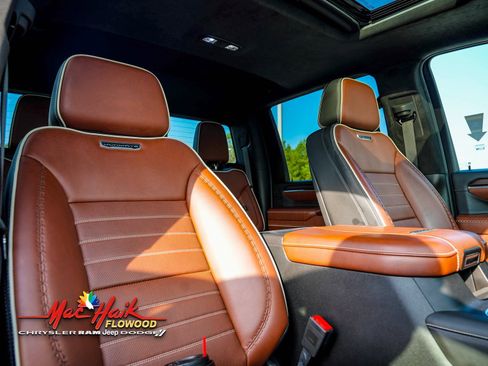 Used 2024 GMC Sierra 2500 Denali Ultimate image 18