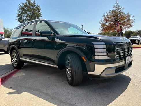 Used 2026 Hyundai Palisade SEL FWD image 4