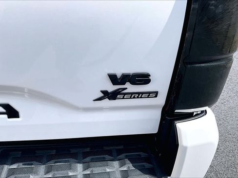 Used 2022 Toyota Tacoma SR5 w/ Technology Package RWD image 10