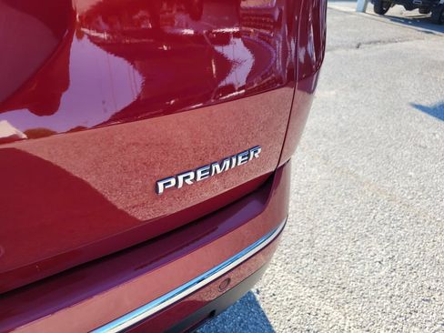 Used 2020 Chevrolet Traverse Premier w/ LPO, Floor Liner Package FWD image 13