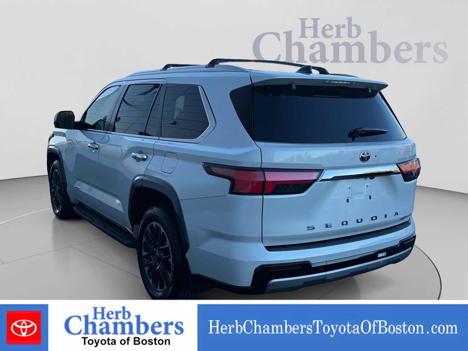 Used 2026 Toyota Sequoia Limited AWD/4WD image 3