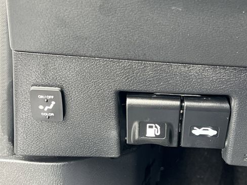 Used 2024 Nissan Kicks SV w/ Interior Electronics Package image 16