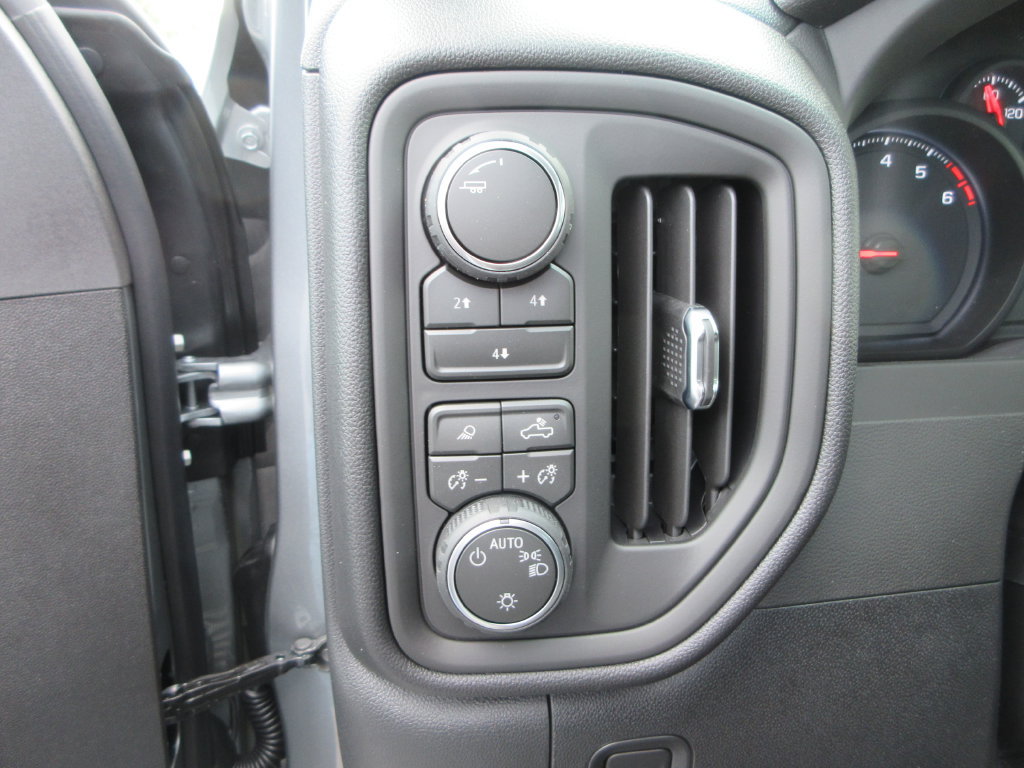 New 2026 Chevrolet Silverado 2500 Custom w/ Custom Convenience Package AWD/4WD image 25