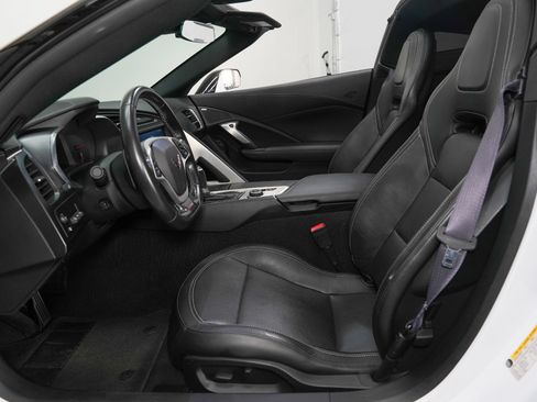 Used 2017 Chevrolet Corvette Z06 w/ Chrome Badge Package RWD image 34