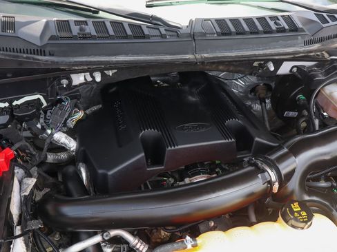 Used 2018 Ford F150 Lariat w/ Equipment Group 501A Mid AWD/4WD image 14