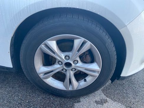 Used 2013 Ford Focus SE FWD image 5