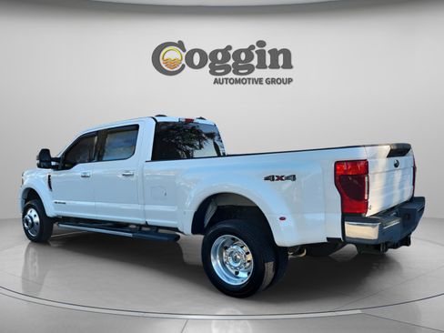 Used 2022 Ford F450 Lariat w/ Lariat Ultimate Package image 3