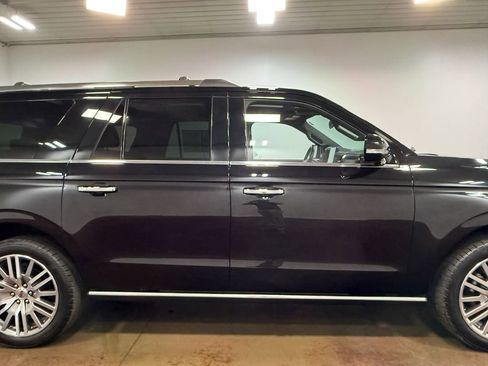 Used 2024 Ford Expedition Max Limited AWD/4WD image 32
