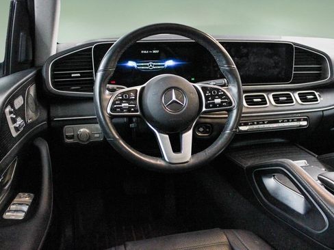 Used 2023 Mercedes-Benz GLS 450 4MATIC image 17