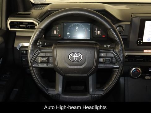 Used 2025 Toyota Tacoma SR5 image 7