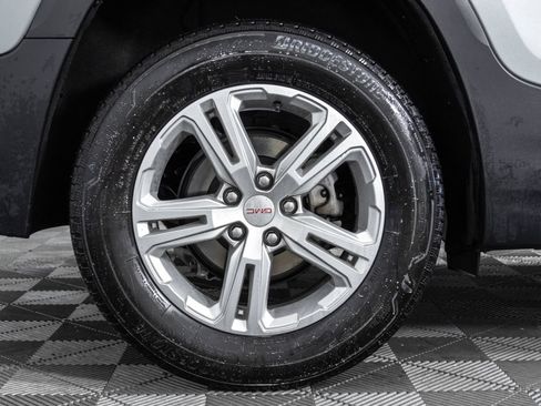 Used 2024 GMC Terrain SLE AWD/4WD image 43