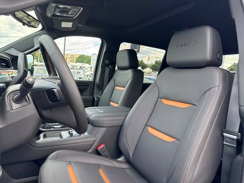 New 2026 GMC Sierra 2500 AT4 w/ AT4 Premium Plus Package AWD/4WD image 17