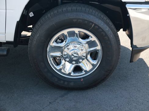 New 2026 RAM 2500 Tradesman AWD/4WD image 8