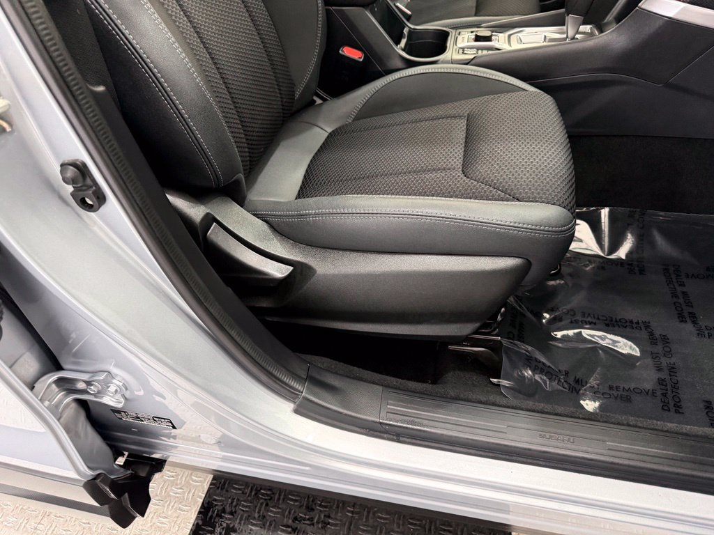 Used 2022 Subaru Forester Premium AWD/4WD image 25