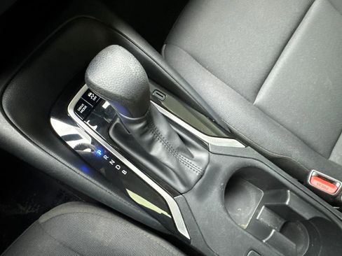 Used 2024 Toyota Corolla LE w/ LE Convenience Package FWD image 68