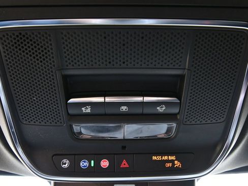 Used 2025 Chevrolet Traverse RS w/ LPO, Floor Liner Package AWD/4WD image 34