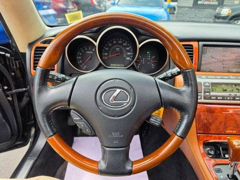 Used 2004 Lexus SC 430 Convertible w/ Preferred Accessory Pkg RWD image 22