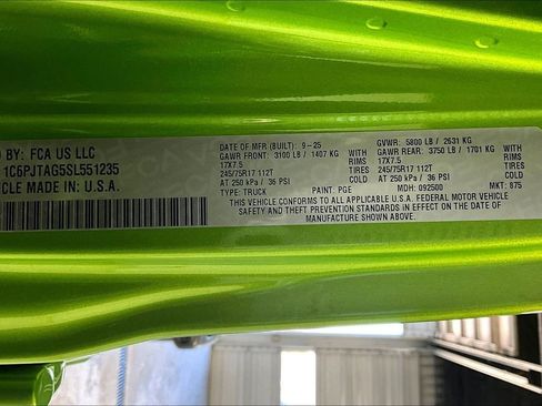 New 2025 Jeep Gladiator Sport image 25