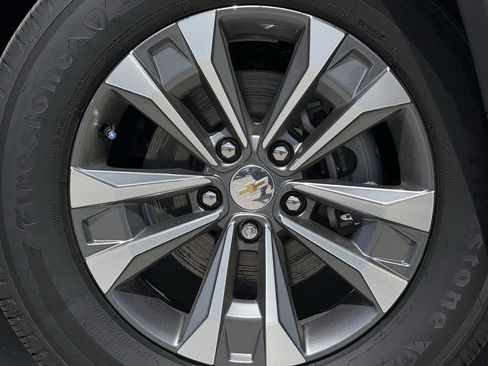 New 2026 Chevrolet Equinox LT image 9