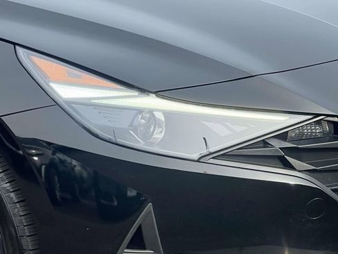 Certified 2023 Hyundai Elantra SEL w/ Cargo Package image 8