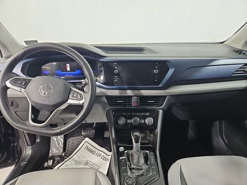 Certified 2024 Volkswagen Taos SE image 14