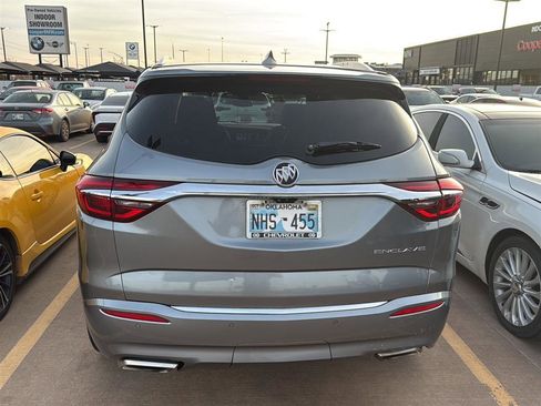 Used 2020 Buick Enclave Avenir image 9