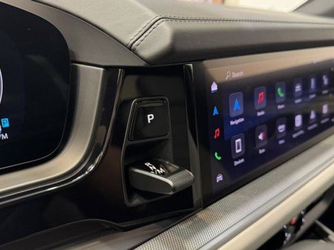 Used 2026 Porsche Cayenne image 23