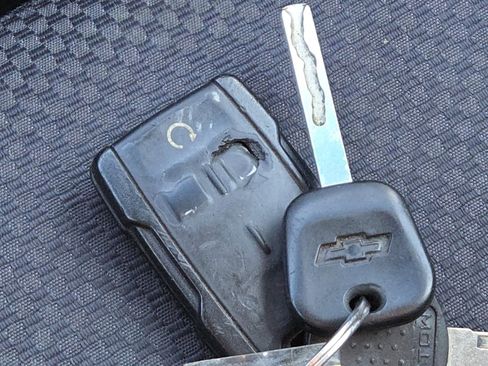 Used 2018 Chevrolet Silverado 1500 LT w/ All Star Edition image 32