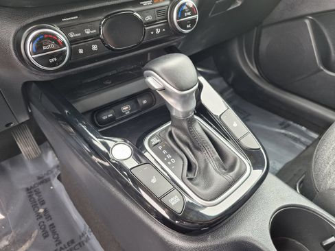 Used 2020 Kia Soul EX FWD image 10