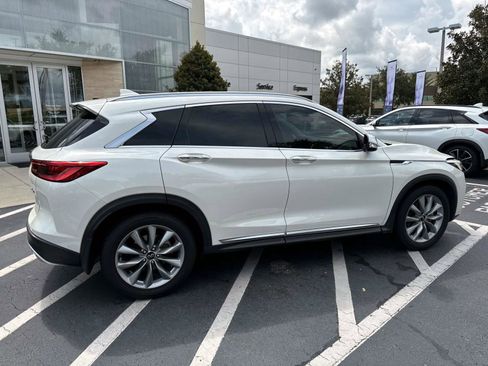 Used 2021 INFINITI QX50 Luxe w/ Accent Package image 2