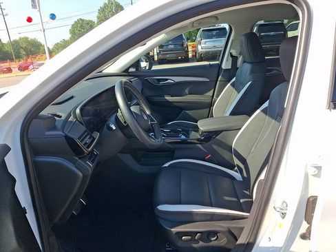 Used 2025 Buick Envision Sport Touring AWD/4WD image 9