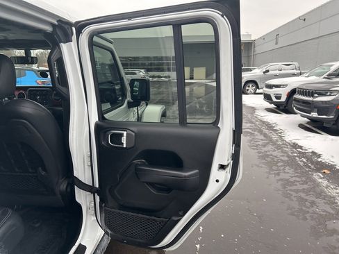 Certified 2018 Jeep Wrangler Unlimited Rubicon image 20