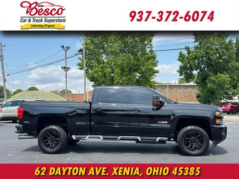 Used 2016 Chevrolet Silverado 2500 LT w/ Midnight Edition AWD/4WD image 3