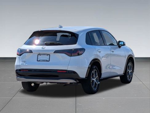 Certified 2024 Honda HR-V EX-L image 5