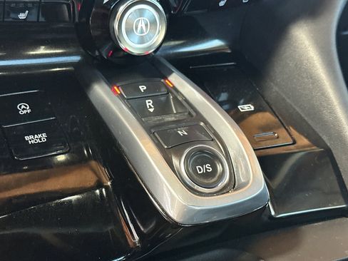 Used 2022 Acura MDX FWD w/ Technology Package image 17