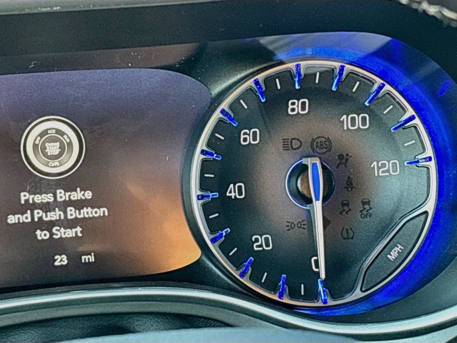 New 2027 Chrysler Pacifica Select AWD/4WD image 19